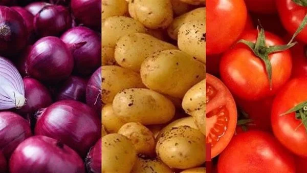 أسعار الخضروات اليوم (البصل والطماطم والبطاطس).